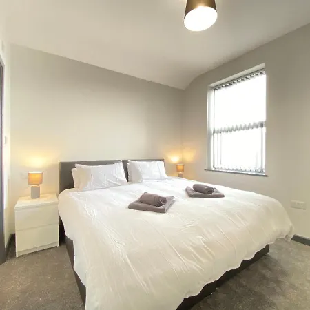 Staycrewe Apartments Экстерьер фото