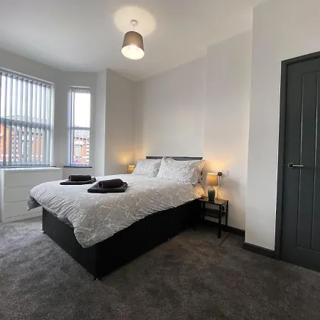 Staycrewe Apartments Экстерьер фото