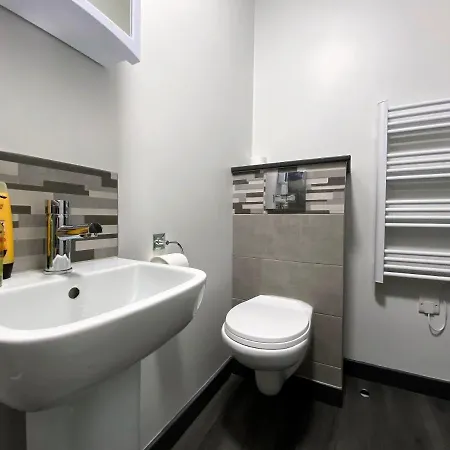 Staycrewe Apartments Экстерьер фото